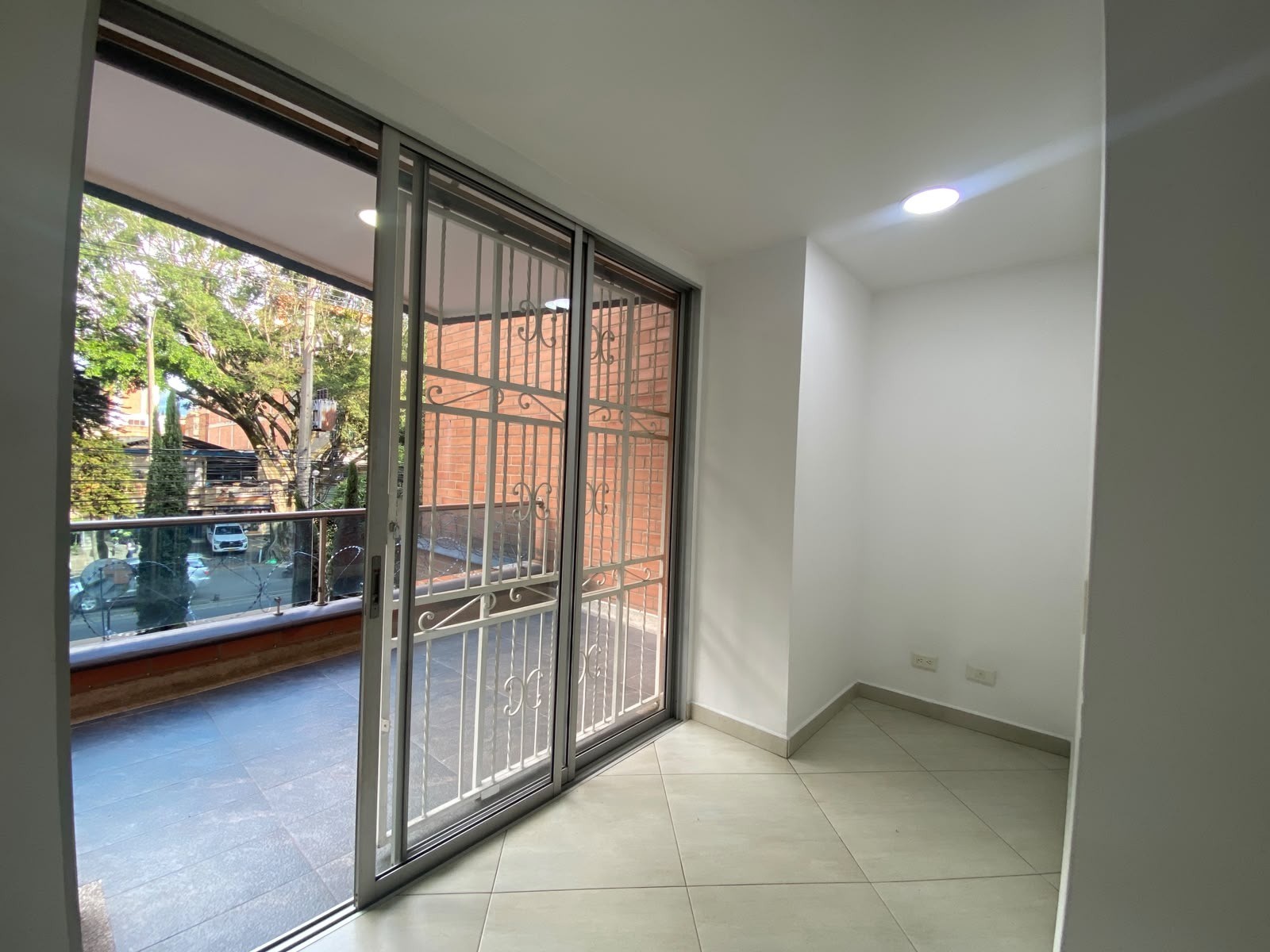 Apartamento en arriendo en Laureles, Medellín · foto 6 de 24