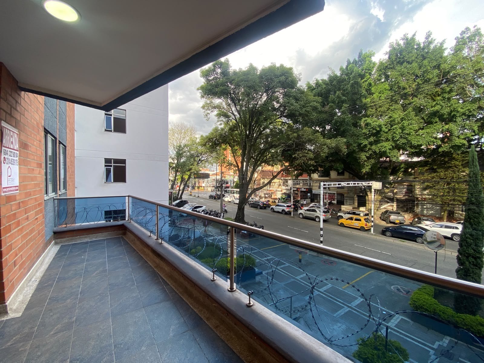 Apartamento en arriendo en Laureles, Medellín · foto 9 de 24