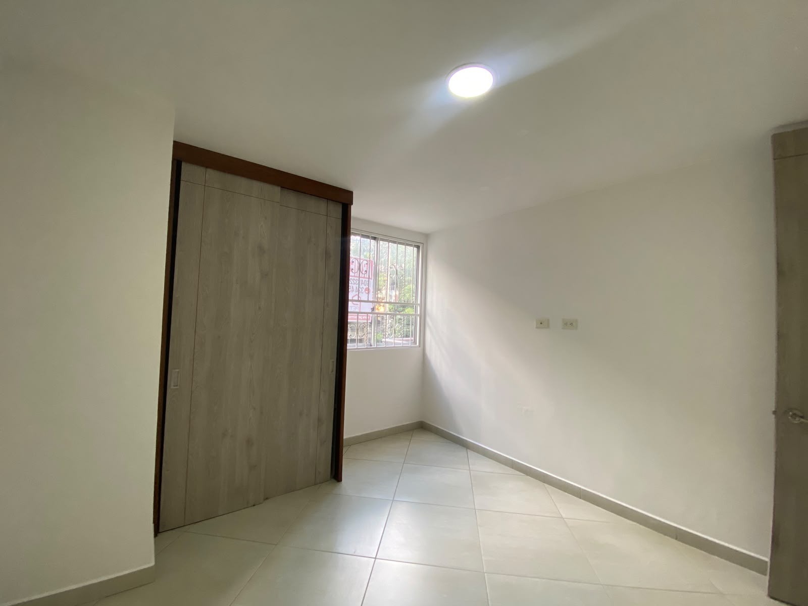 Apartamento en arriendo en Laureles, Medellín · foto 16 de 24