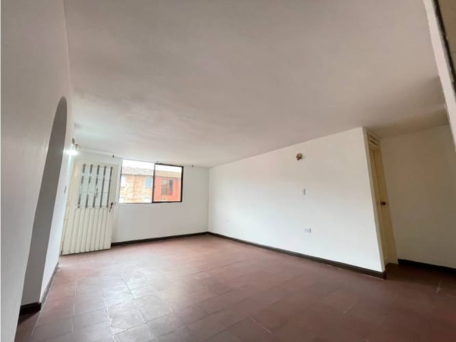 Apartamento de 3 alcobas en venta en Los Alcazares, Cali, 60 m² · foto 2 de 14