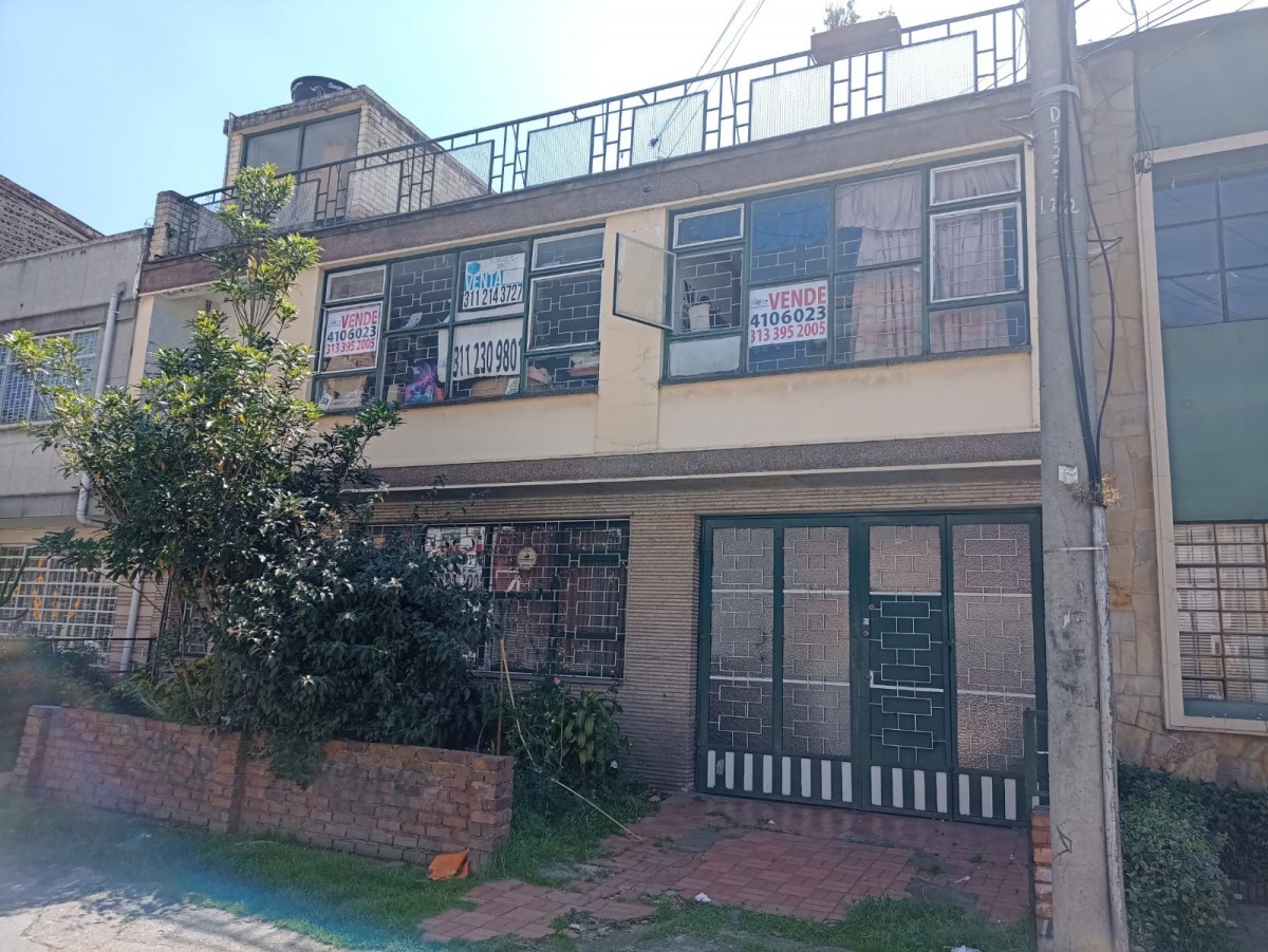 Casa en venta en Gran America, Bogotá · foto 3 de 24