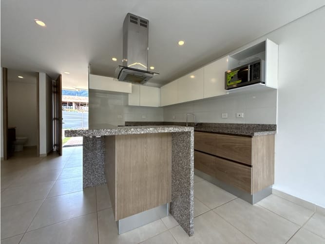 Casa de 3 alcobas en venta en Cerca De Piedra, Chía, 127 m² · foto 3 de 22