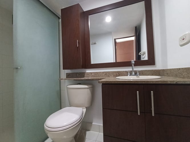 Apartamento de 3 alcobas en arriendo en Patio Bonito, Medellín, 85 m² · foto 6 de 16