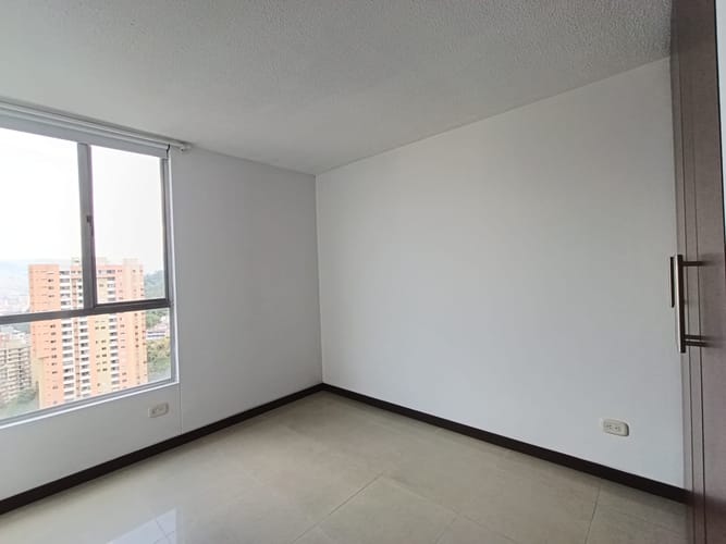 Apartamento de 3 alcobas en arriendo en Patio Bonito, Medellín, 85 m² · foto 7 de 16