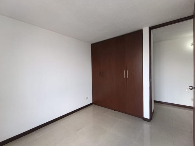 Apartamento de 3 alcobas en arriendo en Patio Bonito, Medellín, 85 m² · foto 13 de 16