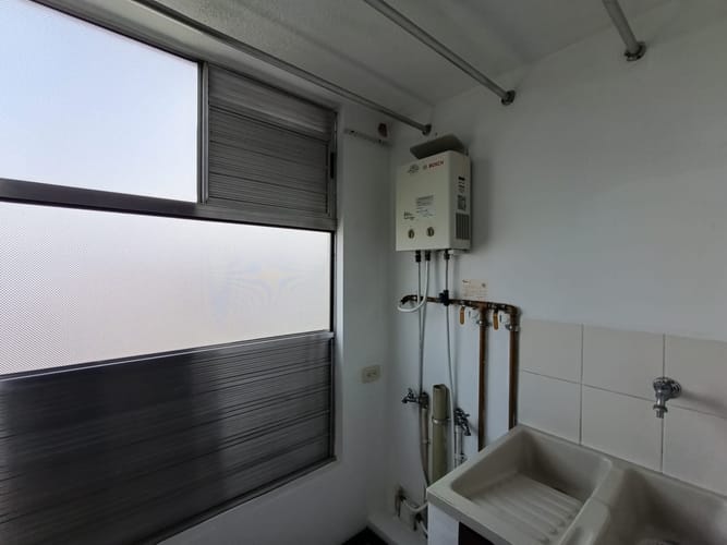 Apartamento de 3 alcobas en arriendo en Patio Bonito, Medellín, 85 m² · foto 16 de 16