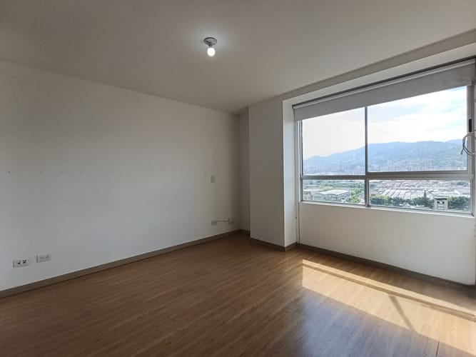 Apartamento de 3 alcobas en arriendo en El Poblado, Medellín, 96 m² · foto 9 de 18
