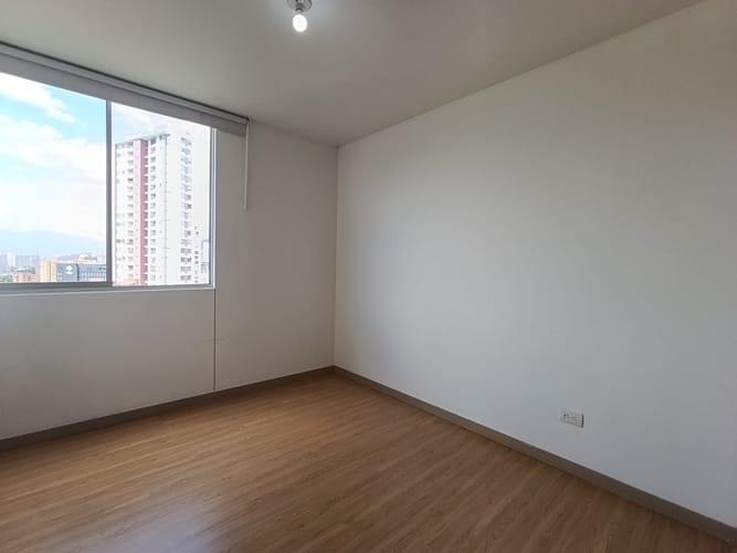 Apartamento de 3 alcobas en arriendo en El Poblado, Medellín, 96 m² · foto 14 de 18