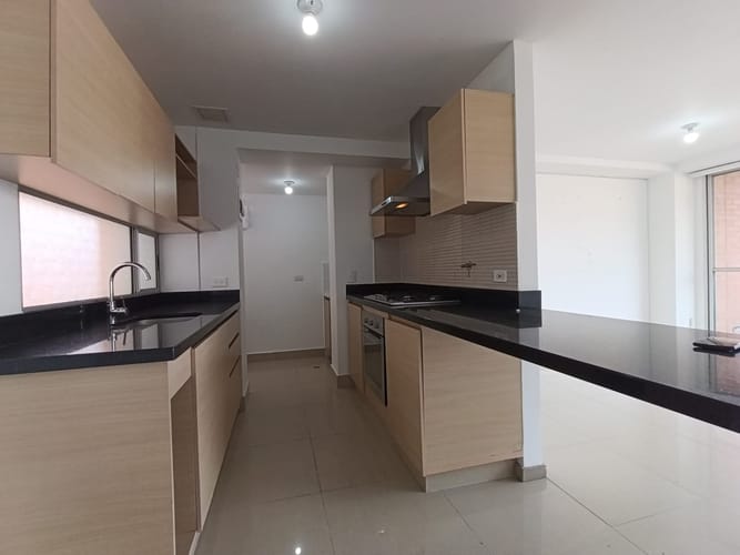 Apartamento de 3 alcobas en arriendo en El Poblado, Medellín, 96 m² · foto 17 de 18