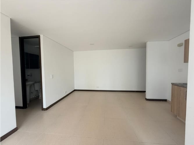 Apartamento de 3 alcobas en venta en La Doctora, Sabaneta, 68 m² · foto 3 de 18