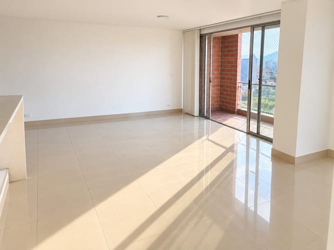 Apartamento de 2 alcobas en arriendo en Santa Maria De Los Angeles, Medellín, 103 m² · foto 3 de 14
