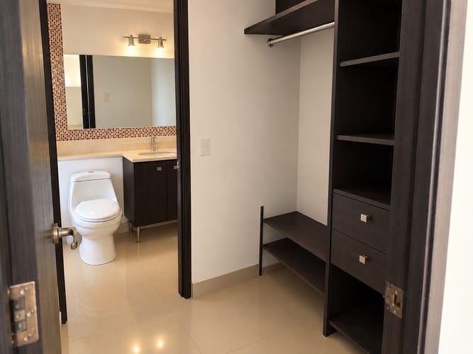 Apartamento de 2 alcobas en arriendo en Santa Maria De Los Angeles, Medellín, 103 m² · foto 12 de 14