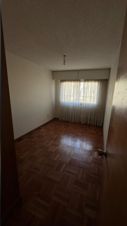 Alquiler Amplio Apartamento 3 Dormitorios Doble Garaje A 1 Cuadra De La Rambla En Malvin · Foto 8