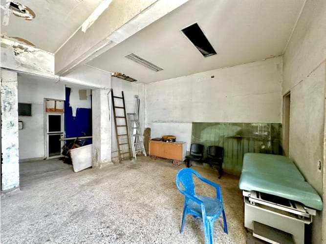 Lote en venta en San Benito, Medellín, 2235 m² · foto 2 de 11