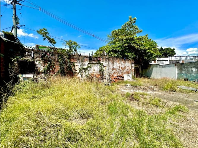 Lote en venta en San Benito, Medellín, 2235 m² · foto 11 de 11