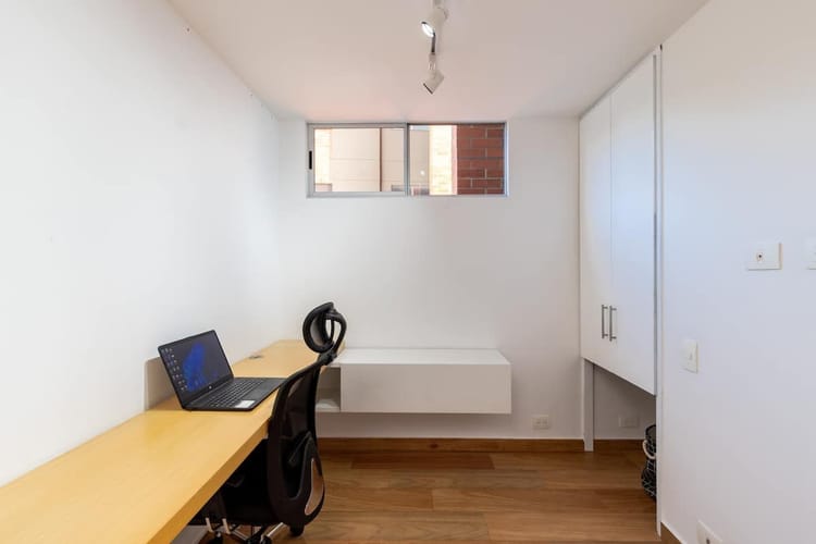Apartamento de 2 alcobas en venta en El Poblado, Medellín, 75 m² · foto 18 de 24