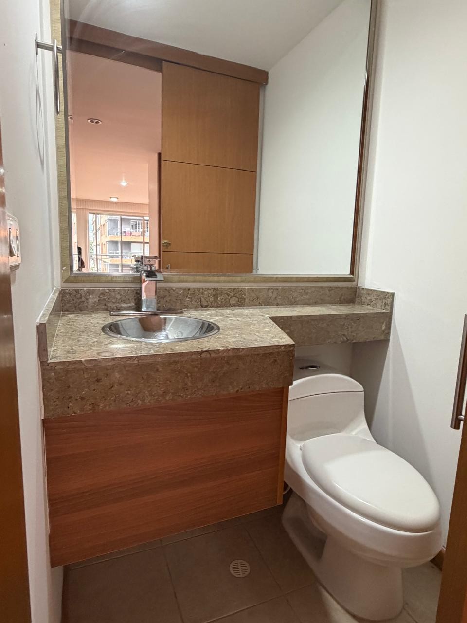 Apartamento en venta en Cedritos, Bogotá · foto 4 de 21