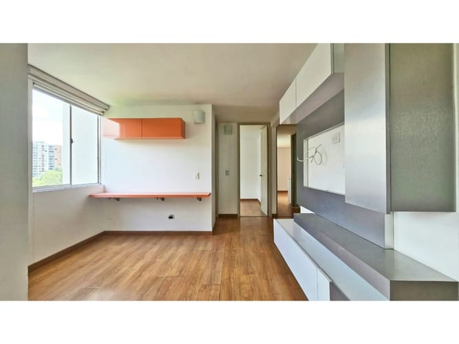 Apartamento de 2 alcobas en venta en Loma De Los Bernal, Medellín, 83 m² · foto 13 de 23