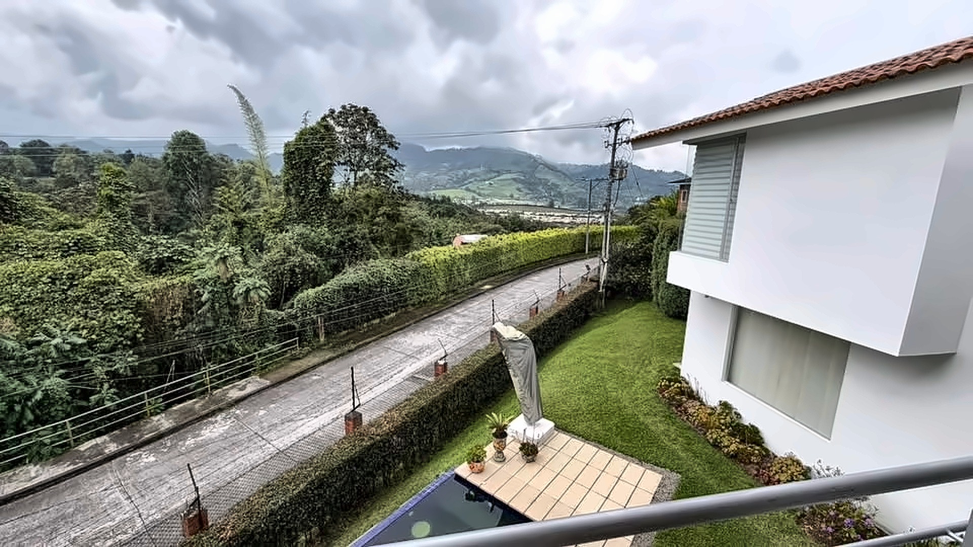 Casa en venta en El Trebol, Manizales · foto 3 de 17