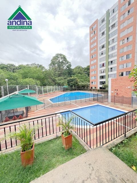 Apartamento de 3 alcobas en arriendo en Co. Miraflores, Piedecuesta, 60 m² · foto 3 de 18