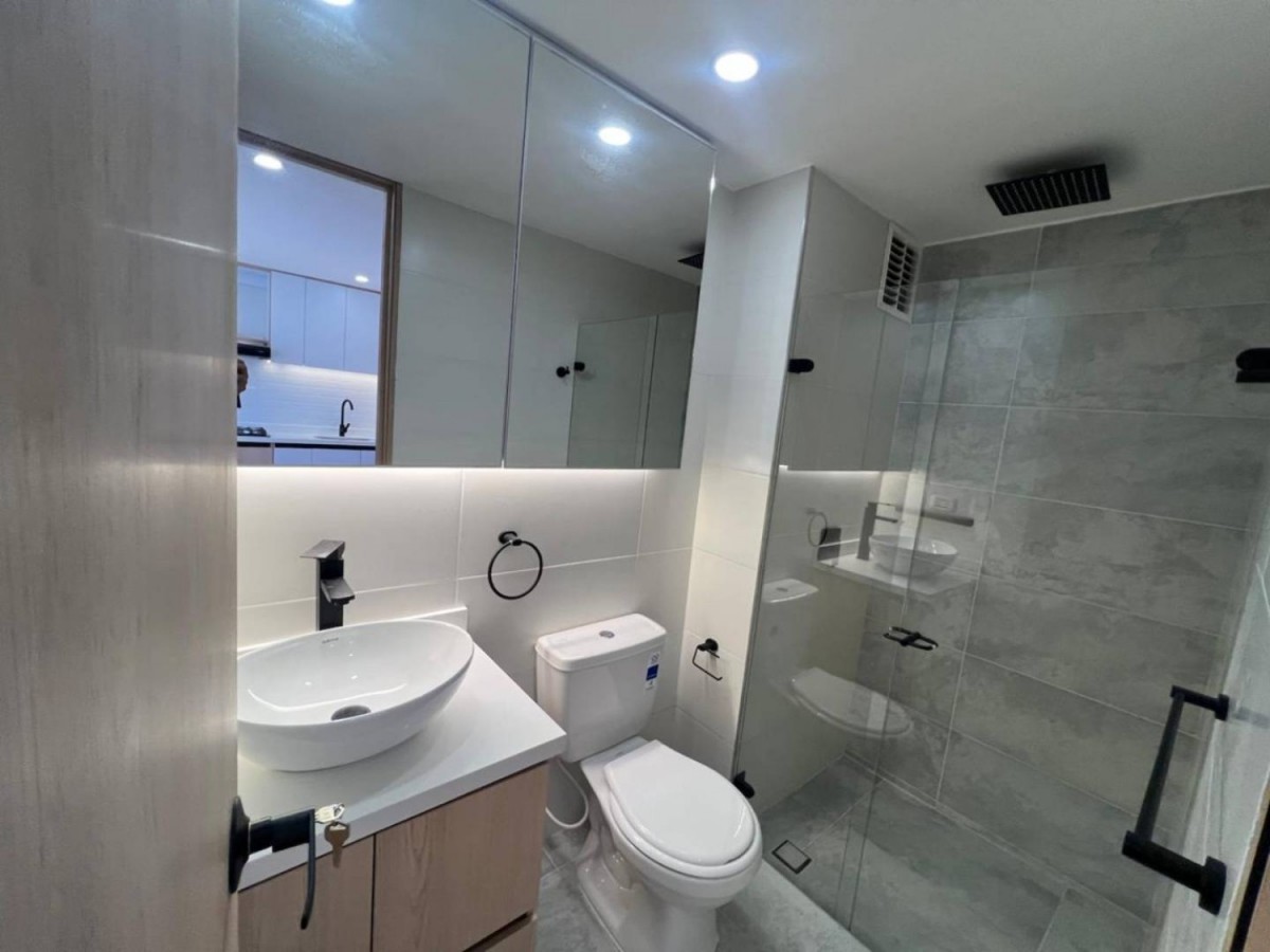 Apartaestudio en arriendo en Ciudad Salitre, Bogotá · foto 6 de 8