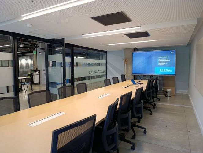 Oficina en arriendo en Patio Bonito, Medellín, 909 m² · foto 6 de 10