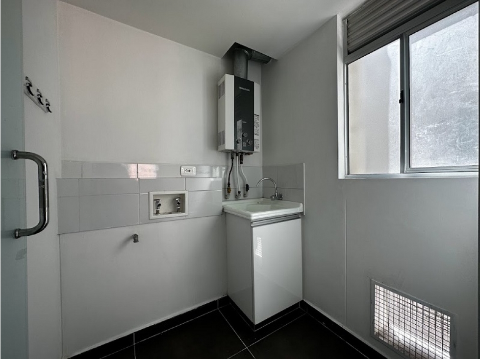 Apartamento en arriendo en Alejandria, Bogotá · foto 6 de 16