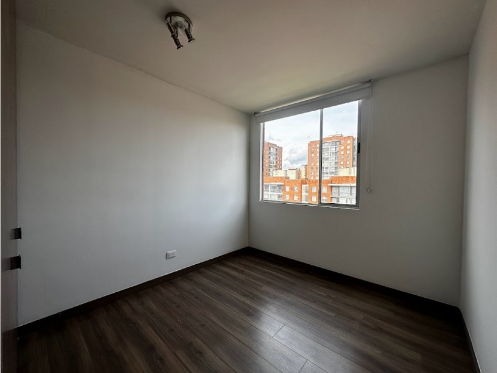 Apartamento en arriendo en Alejandria, Bogotá · foto 9 de 16