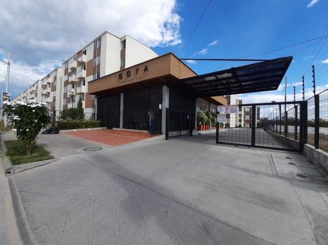 Apartamento de 2 alcobas en venta en Sc. Trapichito, Neiva, 54 m² · foto 2 de 15
