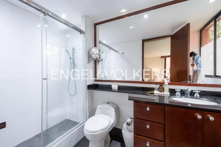 Apartamento de 3 alcobas en venta en Chicó Alto, Bogotá, 224 m² · foto 17 de 17