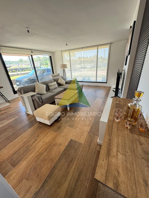 Si sueñas con una propiedad en un barrio cerrado, con piscina propia, amplio parrillero techado con un living exterior esta es tu mejor inversión - Ref : EQP8466 · Foto 6