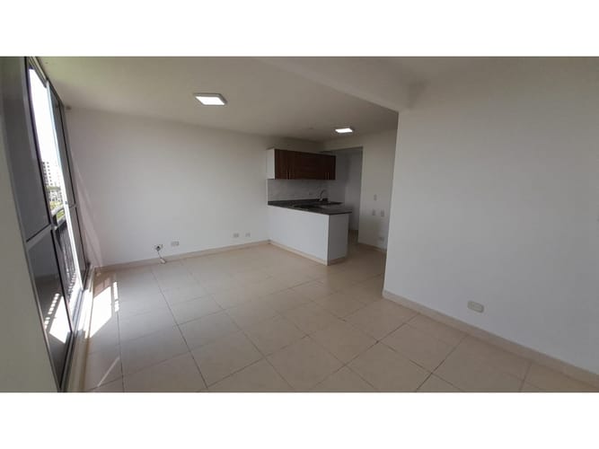 Apartamento de 2 alcobas en arriendo en Zona Industrial, Yumbo, 52 m² · foto 2 de 17