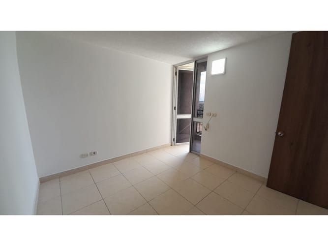 Apartamento de 2 alcobas en arriendo en Zona Industrial, Yumbo, 52 m² · foto 9 de 17