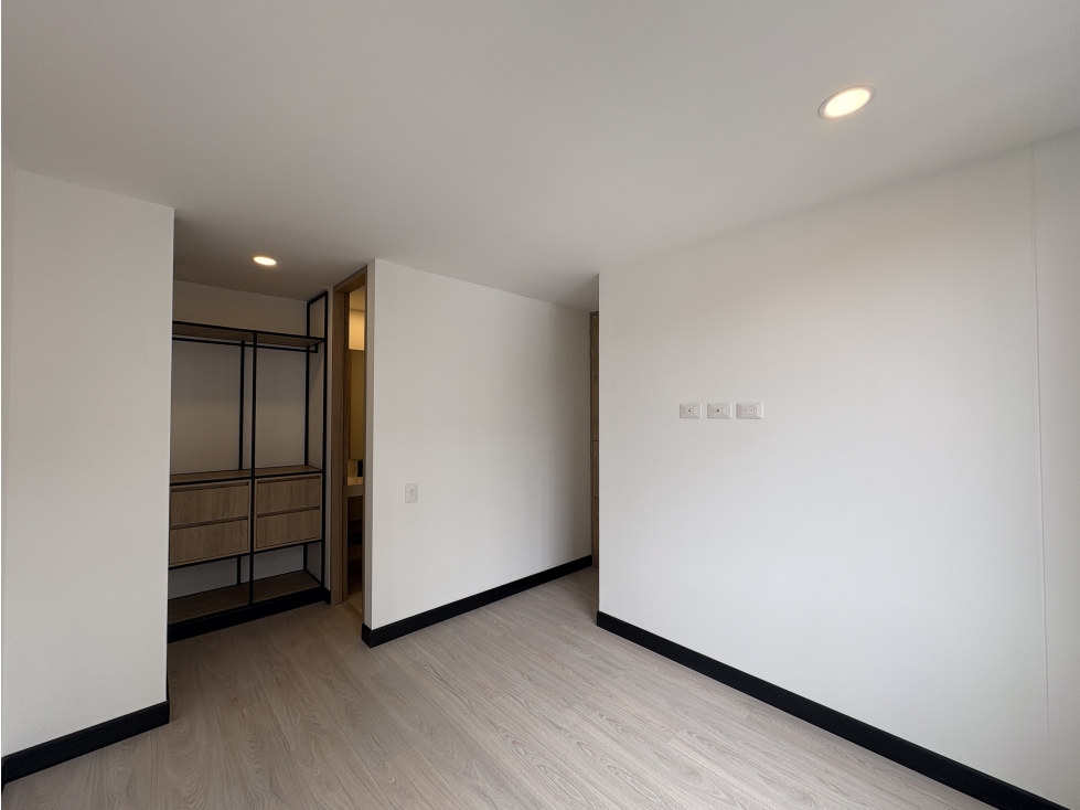 Apartamento en venta en Santa Barbara, Bogotá · foto 6 de 16