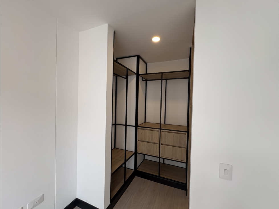 Apartamento en venta en Santa Barbara, Bogotá · foto 7 de 16
