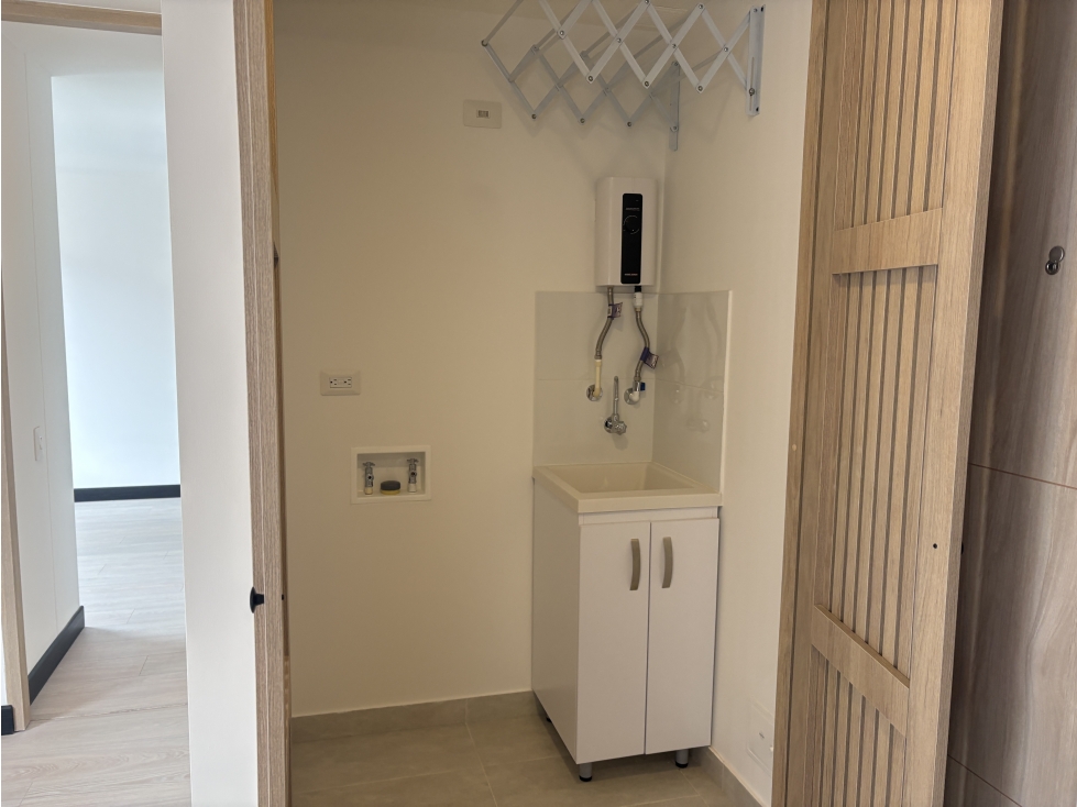Apartamento en venta en Santa Barbara, Bogotá · foto 11 de 16