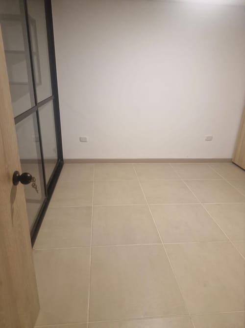 Apartamento de 2 alcobas en arriendo en Portal De Pinares, Armenia, 66 m² · foto 9 de 20