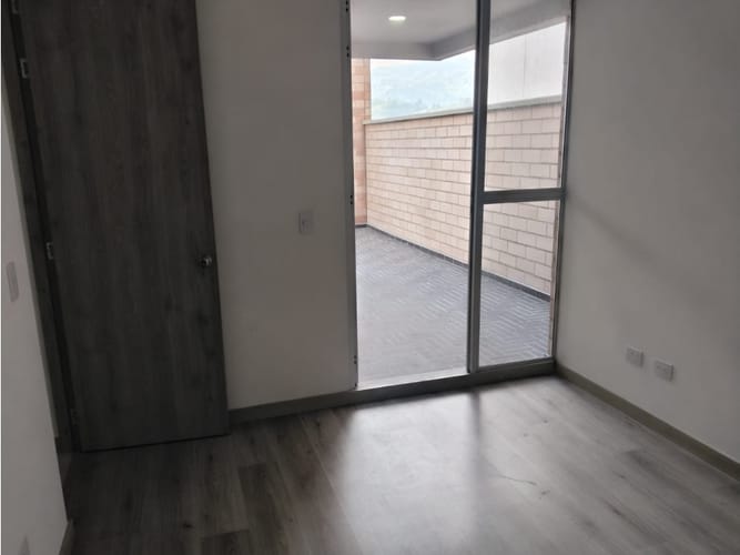 Apartamento de 3 alcobas en arriendo en Vegas De La Doctora, Sabaneta, 124 m² · foto 14 de 19