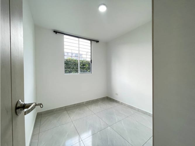 Apartamento de 2 alcobas en arriendo en San Pedro, Yumbo, 50 m² · foto 5 de 24