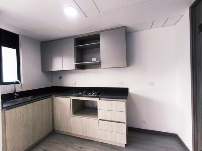 Apartamento de 2 alcobas en arriendo en Vía Las Palmas, Medellín, 65 m² · foto 4 de 17