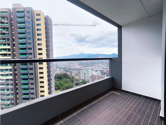 Apartamento de 2 alcobas en arriendo en Vía Las Palmas, Medellín, 65 m² · foto 8 de 17