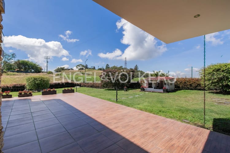 Casa de 4 alcobas en arriendo en Yerbabuena, Sopó, 360 m² · foto 16 de 20