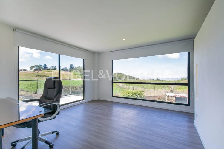 Casa de 4 alcobas en arriendo en Yerbabuena, Sopó, 360 m² · foto 14 de 20
