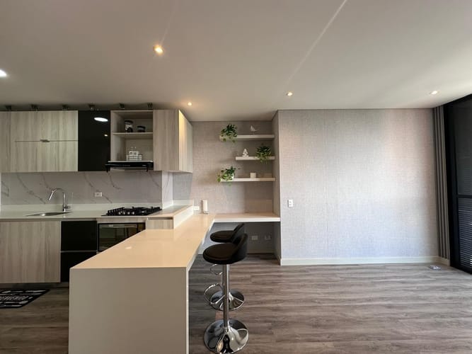Apartamento de 1 alcoba en arriendo en El Poblado, Medellín, 57 m² · foto 4 de 16