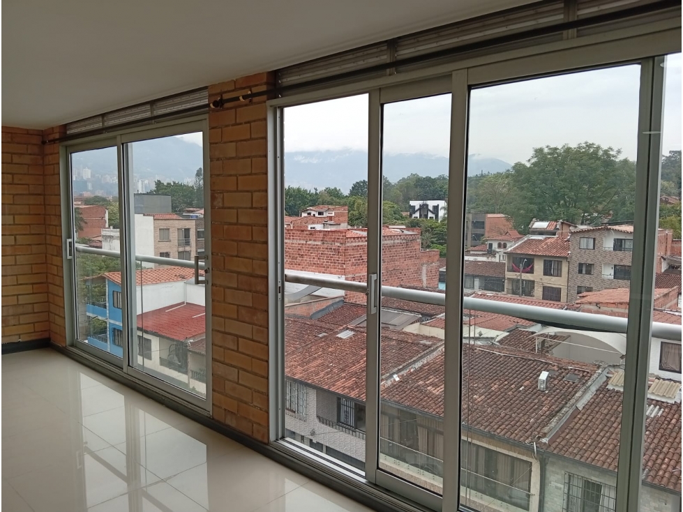 Apartamento en Arriendo en Cristo rey, Medellín