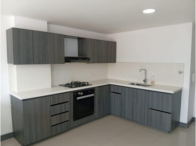 Apartamento de 2 alcobas en arriendo en Cristo Rey, Medellín, 80 m² · foto 5 de 14