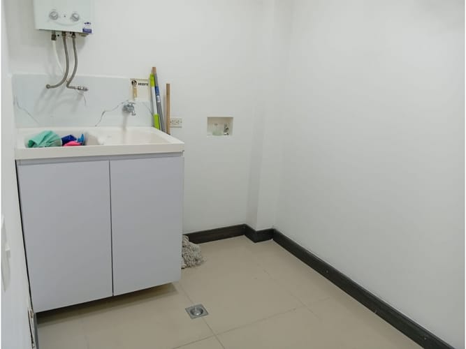 Apartamento de 2 alcobas en arriendo en Cristo Rey, Medellín, 80 m² · foto 11 de 14