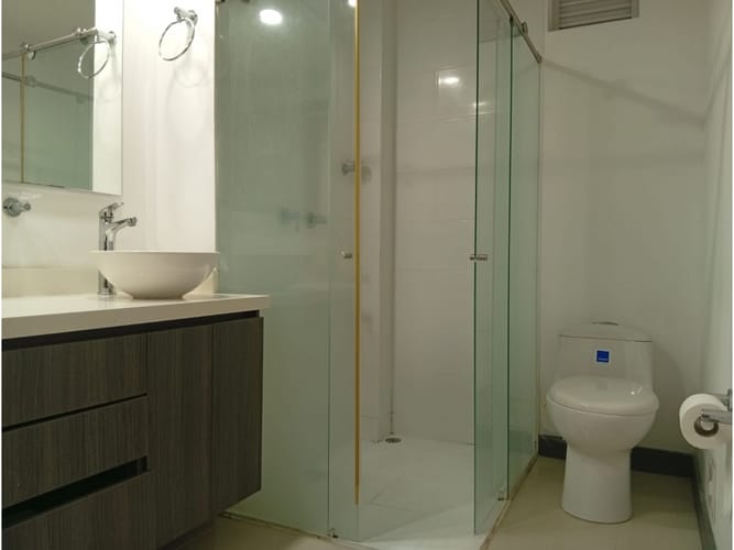 Apartamento de 2 alcobas en arriendo en Cristo Rey, Medellín, 80 m² · foto 12 de 14