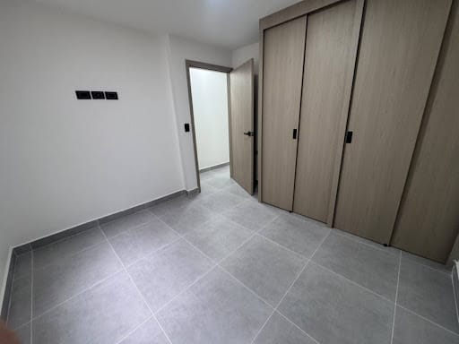 Apartamento de 3 alcobas en arriendo en La Castellana, Medellín, 55 m² · foto 5 de 24