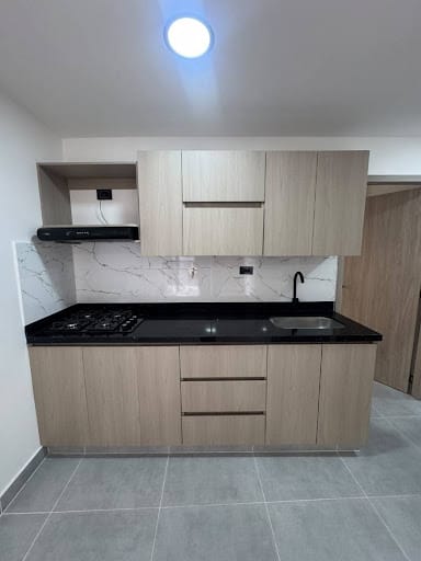 Apartamento de 3 alcobas en arriendo en La Castellana, Medellín, 55 m² · foto 20 de 24